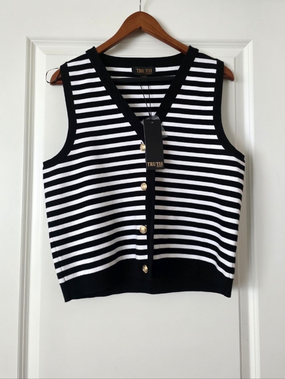 Truth Striped Sweater Vest Crest Button Gothic Preppy Chic Womens XL Black White